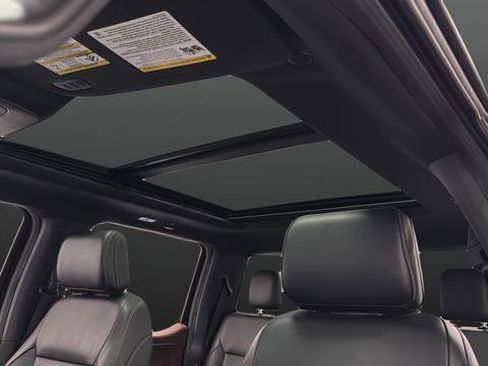 Used 2022 Ford F150 Lariat w/ Equipment Group 502A High image 12