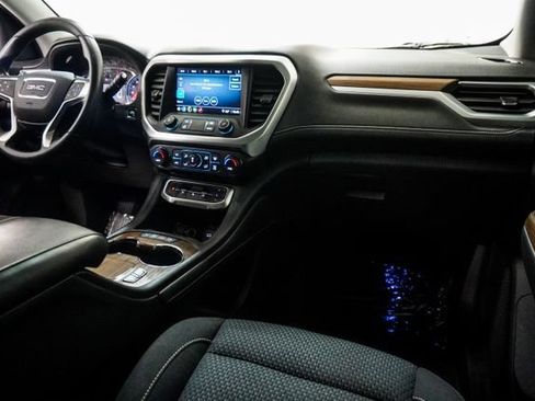 Used 2021 GMC Acadia SLE w/ Driver Convenience Package FWD image 10