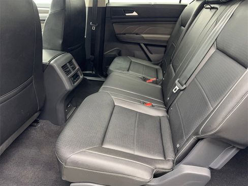 Used 2023 Volkswagen Atlas SE w/ Panoramic Sunroof Package image 33