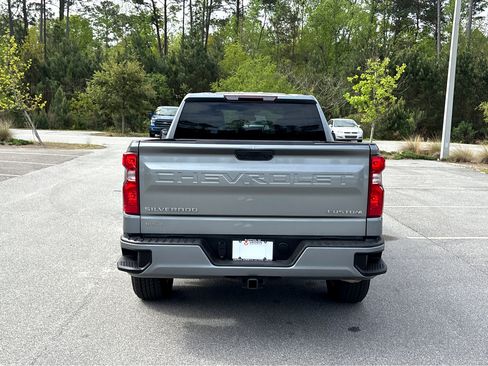 Used 2023 Chevrolet Silverado 1500 Custom image 14