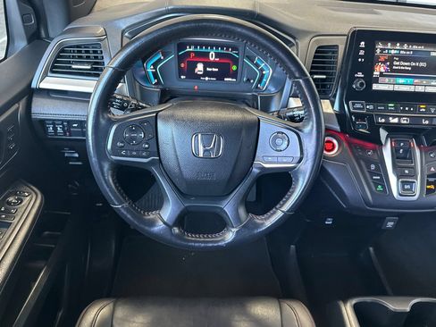Used 2023 Honda Odyssey Sport image 14