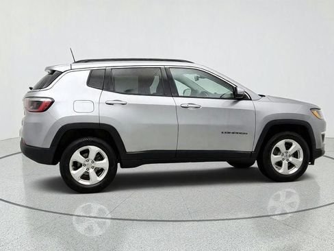 Used 2021 Jeep Compass Latitude w/ Convenience Group AWD/4WD image 4