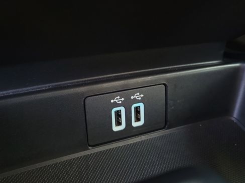 Used 2022 Ford Ranger Lariat w/ Equipment Group 501A High image 10