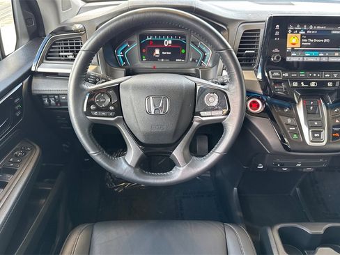 Used 2023 Honda Odyssey Touring image 19