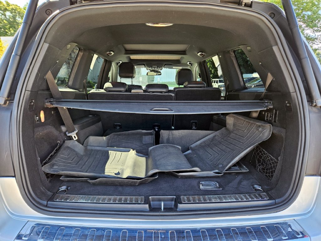 Used 2017 Mercedes-Benz GLS 450 4MATIC image 34