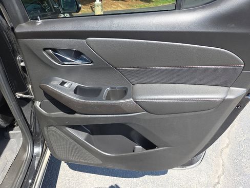 Used 2023 Chevrolet Traverse RS w/ LPO, Floor Liner Package AWD/4WD image 19