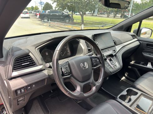 Used 2025 Honda Odyssey Sport-L image 23
