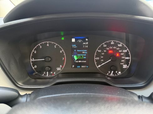 Used 2025 Toyota Corolla LE FWD image 19