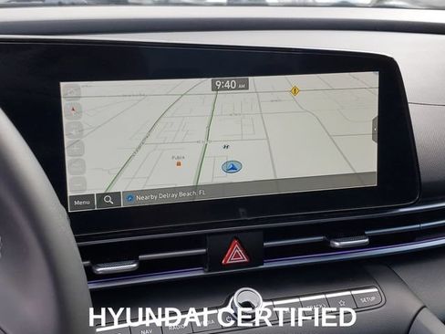 Certified 2025 Hyundai Elantra SEL FWD image 17