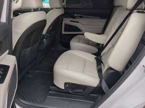 Used 2021 Kia Telluride SX w/ SX Prestige Package image 22