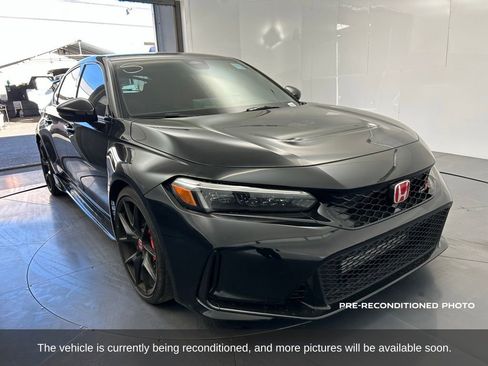 Used 2024 Honda Civic Type R image 8