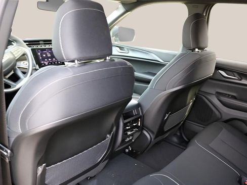 New 2026 Jeep Grand Cherokee Laredo X RWD image 15