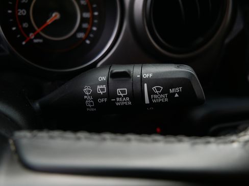 Used 2021 Jeep Wrangler Unlimited Sport image 31