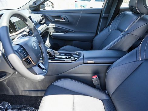 New 2025 Toyota Crown Signia Limited image 21