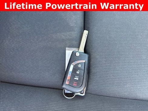 Used 2024 Toyota Corolla LE image 11