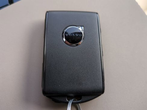 New 2026 Volvo XC90 T8 Ultra w/ Protection Package Premier image 26