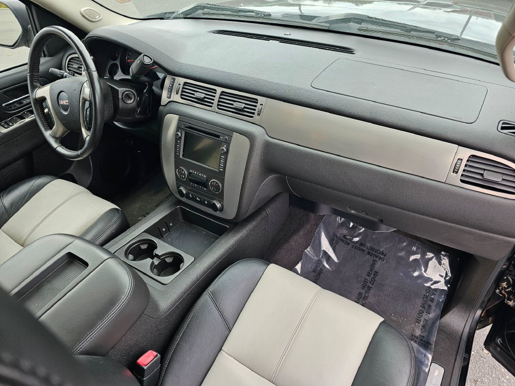 Used 2010 GMC Sierra 1500 SLT w/ All-Terrain Package AWD/4WD image 11