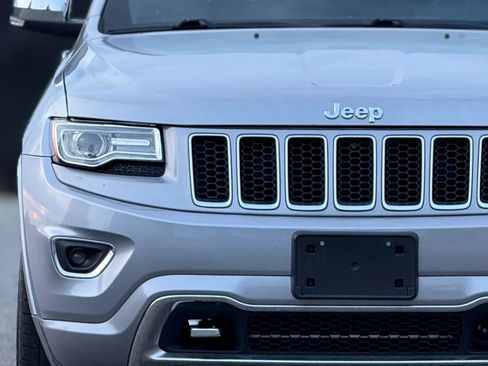 Used 2015 Jeep Grand Cherokee Overland AWD/4WD image 11