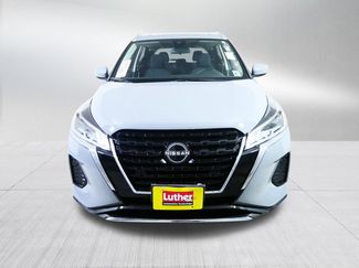 Used 2024 Nissan Kicks SV video 2