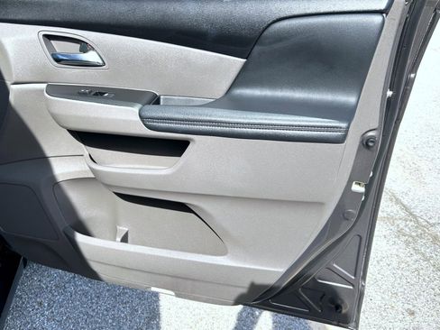 Used 2016 Honda Odyssey EX-L image 17