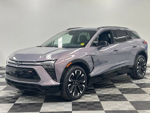 Used 2024 Chevrolet Blazer EV RS AWD/4WD image 2