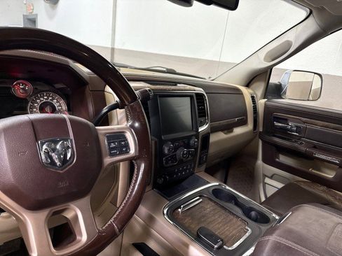 Used 2017 RAM 3500 Laramie Longhorn image 19