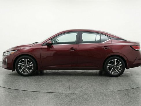 Used 2025 Nissan Sentra SV FWD image 5