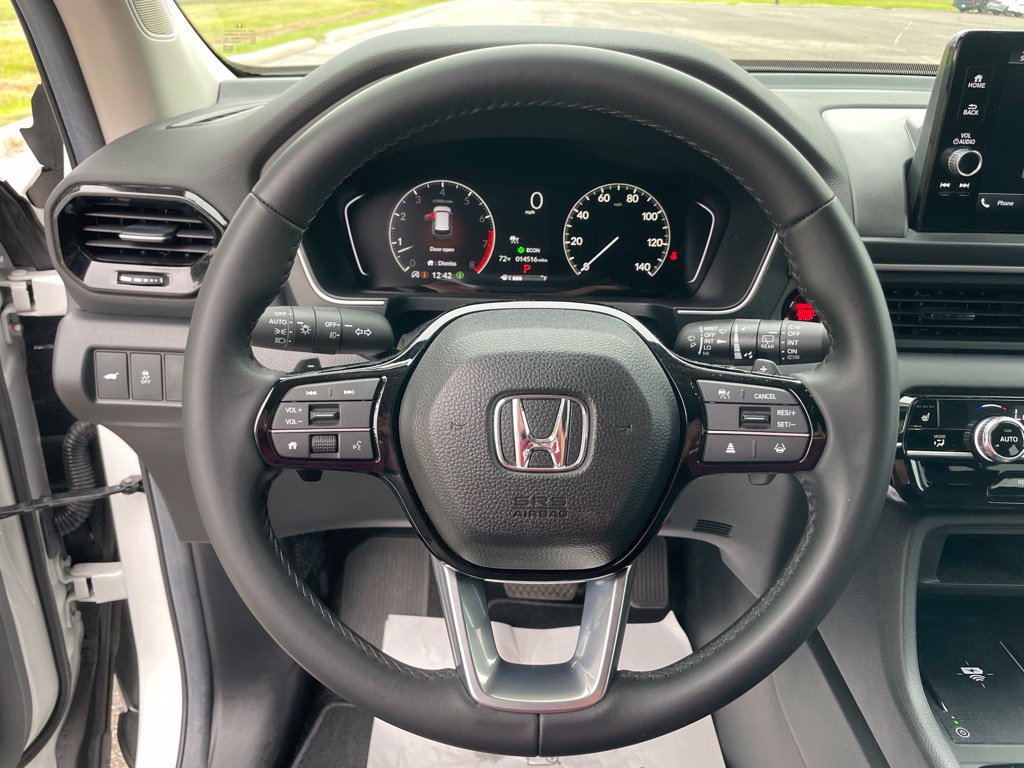 Used 2025 Honda Pilot EX-L image 26
