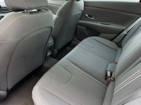 Used 2024 Hyundai Elantra SEL image 13