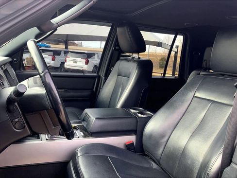 Used 2017 Ford Expedition EL Limited image 8