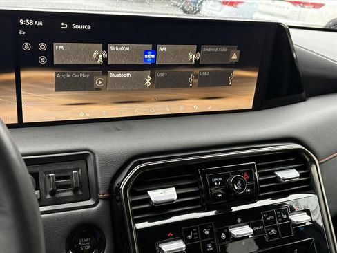 Certified 2025 Nissan Armada PRO-4X image 13