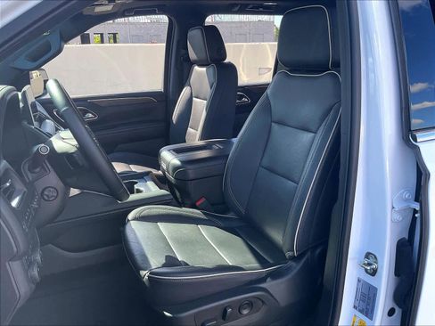 Used 2023 Chevrolet Tahoe Premier image 25