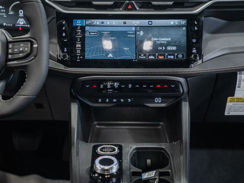 New 2026 Jeep Cherokee Overland image 21