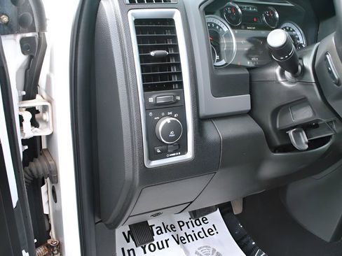 Used 2019 RAM 1500 Big Horn AWD/4WD image 22