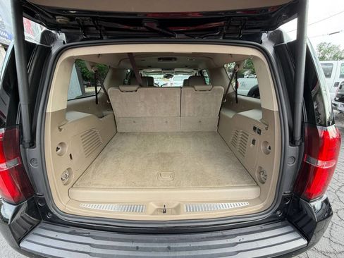 Used 2017 Chevrolet Suburban LT AWD/4WD image 22