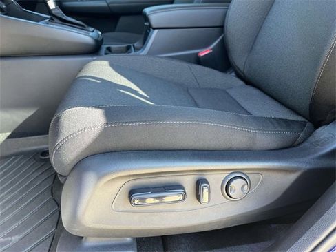 Certified 2025 Honda CR-V EX image 10