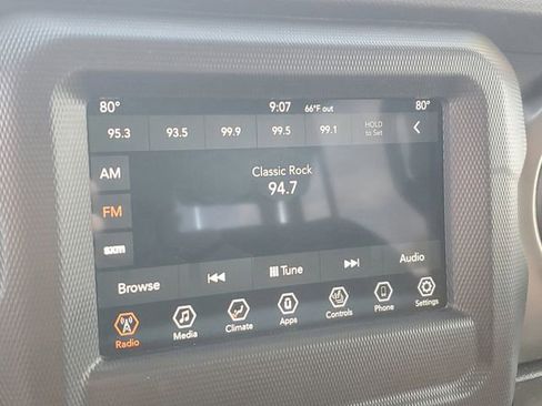 Used 2018 Jeep Wrangler Unlimited Sport w/ Technology Group AWD/4WD image 20