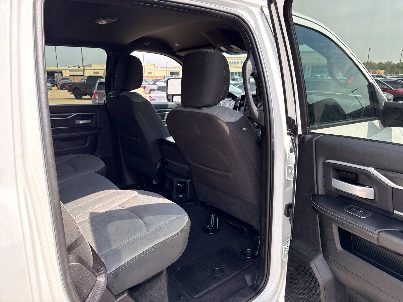 Used 2024 RAM 2500 Big Horn AWD/4WD image 12
