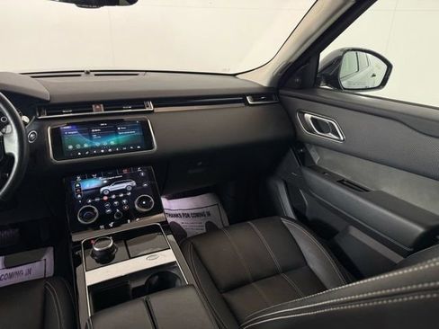 Used 2019 Land Rover Range Rover Velar S image 20