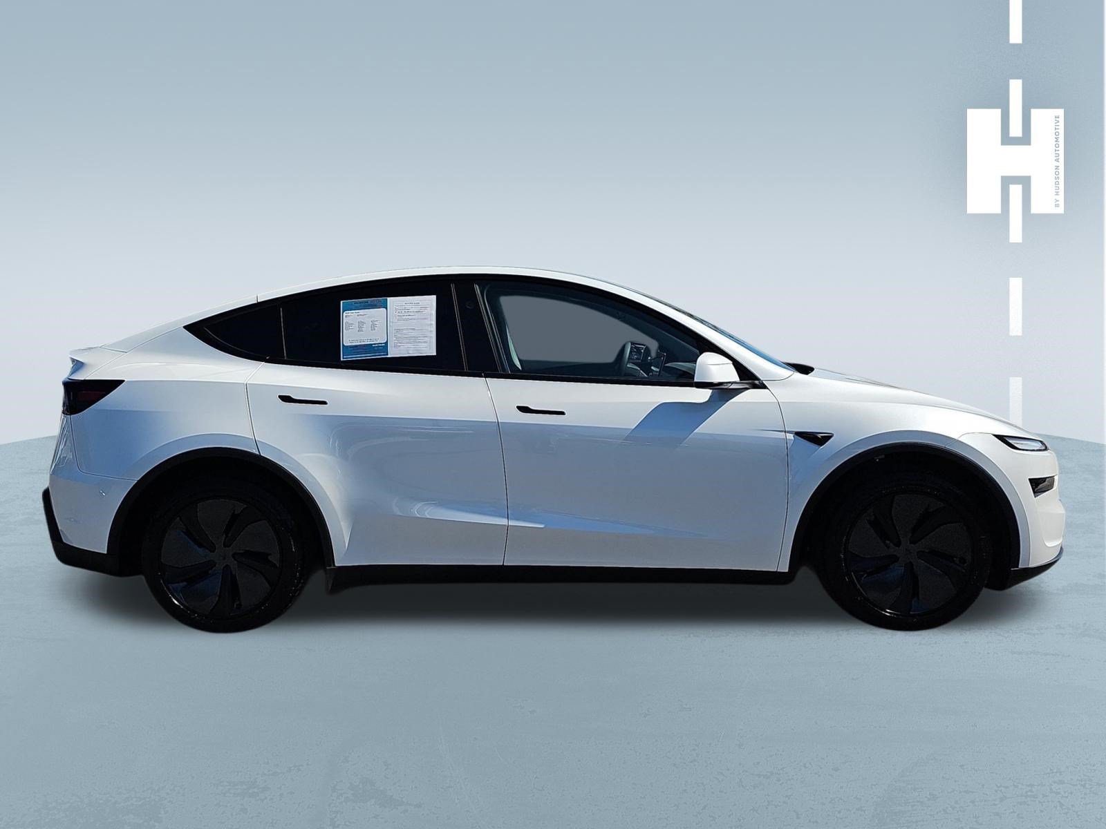 Used 2026 Tesla Model Y AWD image 3