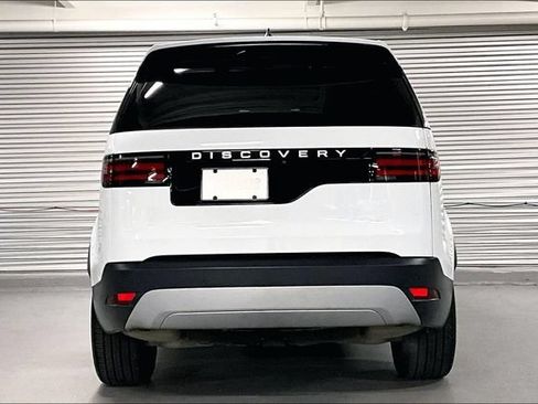 Certified 2025 Land Rover Discovery S AWD/4WD image 3