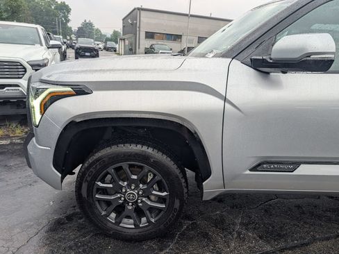 Used 2023 Toyota Tundra Platinum AWD/4WD image 2