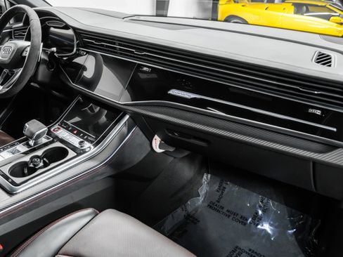 Used 2025 Audi RS Q8 performance image 13