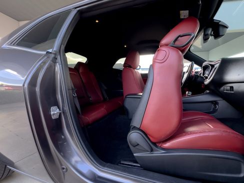 Used 2015 Dodge Challenger SXT Plus w/ Premium Sound Group image 22
