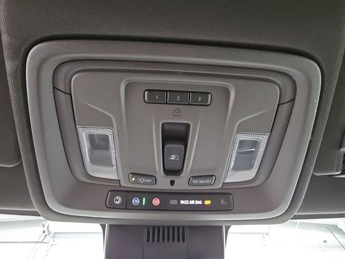 Used 2023 GMC Sierra 1500 SLT w/ SLT Premium Plus Package image 25