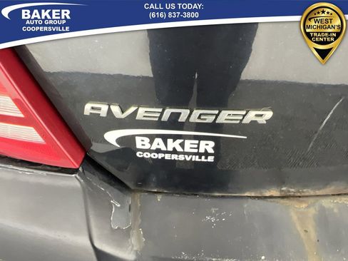 Used 2008 Dodge Avenger SE image 28