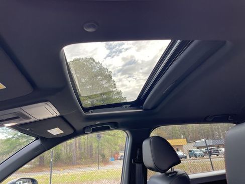 Used 2025 Honda CR-V Sport Touring image 23