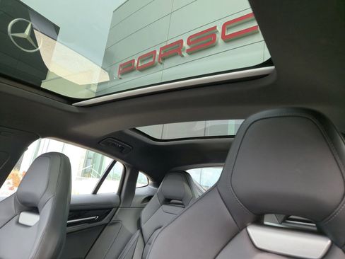 Certified 2024 Porsche Panamera 4 AWD/4WD image 29