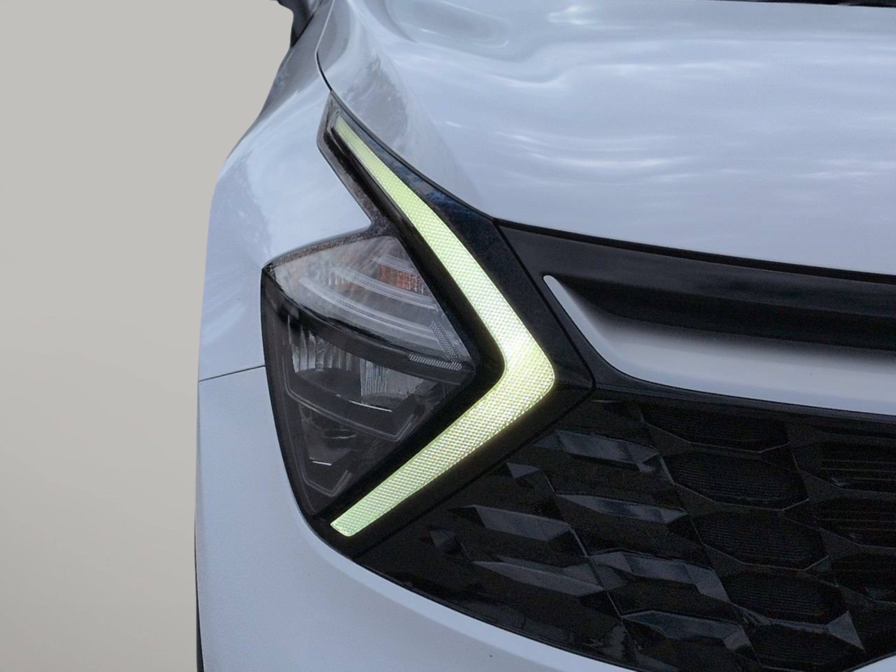 Certified 2023 Kia Sportage EX FWD image 12