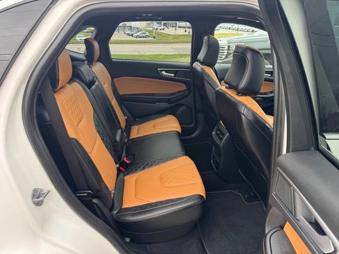 Used 2024 Ford Edge Titanium w/ Titanium Elite Package image 13